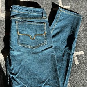 Kimes Ranch Bonnie skinny